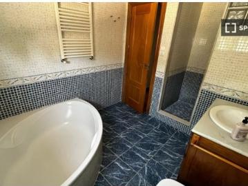 Piso en alquiler de 3 habitaciones en La Pobla de Vallbona, se admiten mascotas