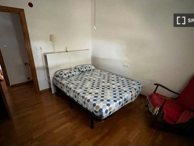 Piso en alquiler de 3 habitaciones en La Pobla de Vallbona, se admiten mascotas