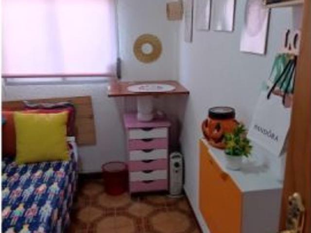 Piso en alquiler de 3 habitaciones en Peñamefecit Estación