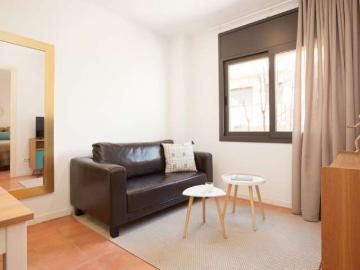 Piso en alquiler de 3 habitaciones en Santa Eulália, Barcelona