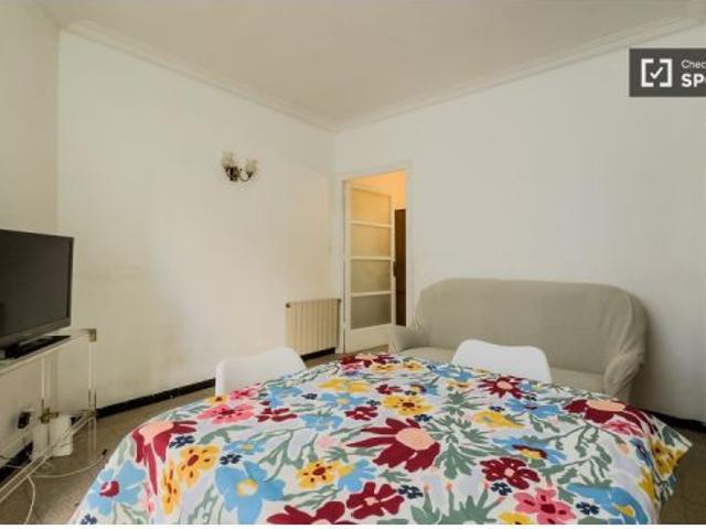 Piso en alquiler de 3 habitaciones en Vallcarca i els Penitents
