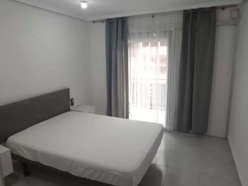 Apartamento de 4 habitaciones en alquiler en Alicante
