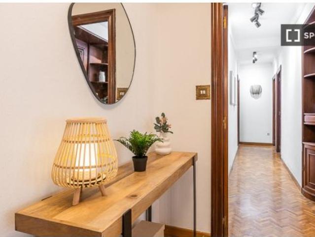 Piso en alquiler de 4 habitaciones en Alicante