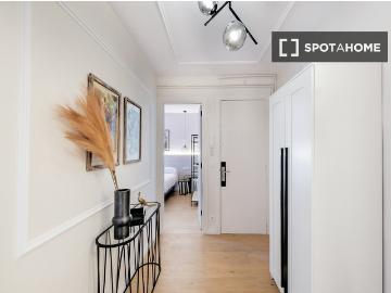 Piso en alquiler de 4 habitaciones en El Baix Guinardó, Barcelona