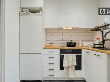 Piso en alquiler de 4 habitaciones en El Congrés i els Indians, gastos incluidos