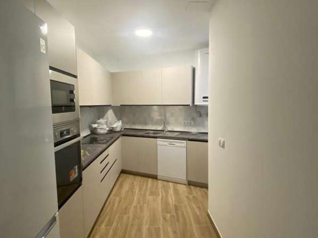 Piso en alquiler de 4 habitaciones en La Petxina, Valencia