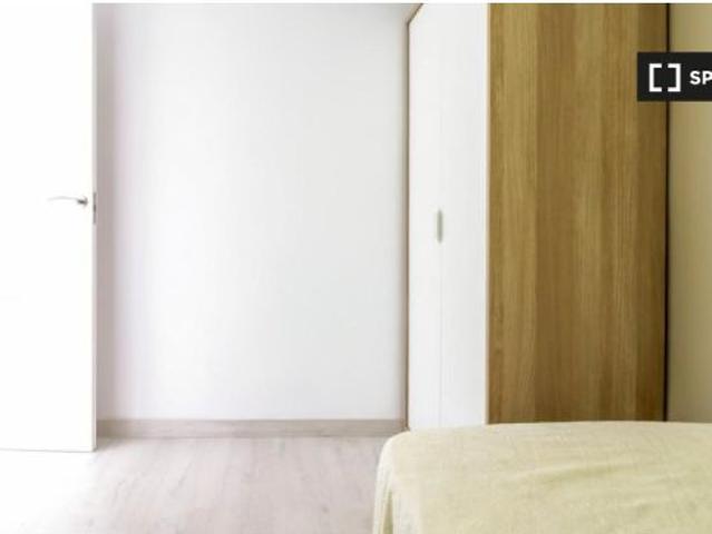 Piso en alquiler de 4 habitaciones en La Torrassa