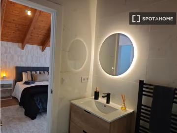Piso en alquiler de 4 habitaciones en Vallirana, Barcelona
