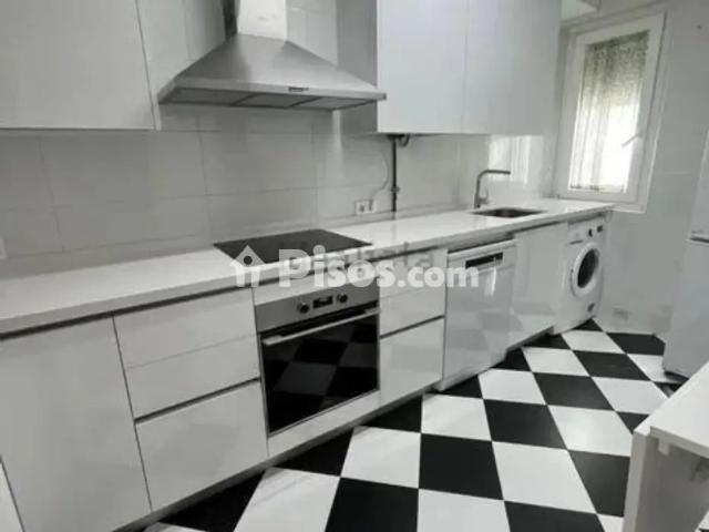 Piso en alquiler en Museo