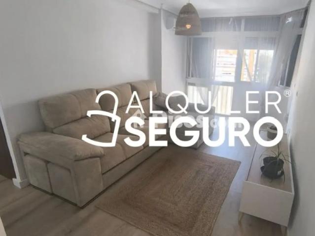 Piso en alquiler en Macarena