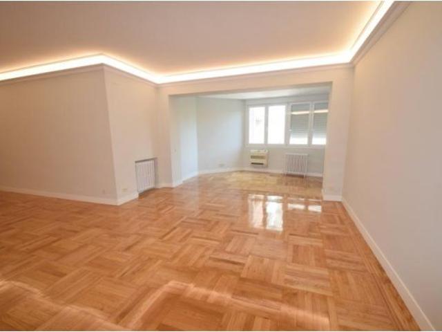 Piso en Alquiler en Madrid de las Caderechas, Madrid