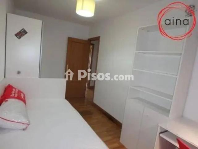 Piso en alquiler en Milagrosa Arrosadia