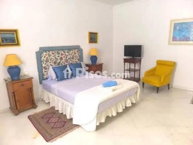 Piso en alquiler en Nueva Andalucía Centro