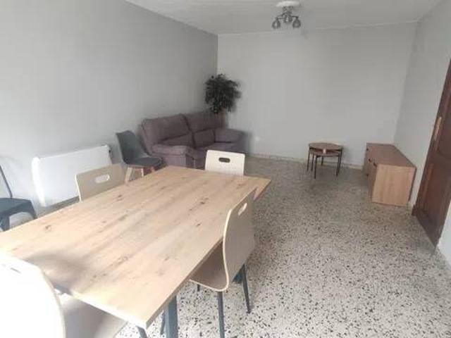 Piso en Alquiler en Ourense