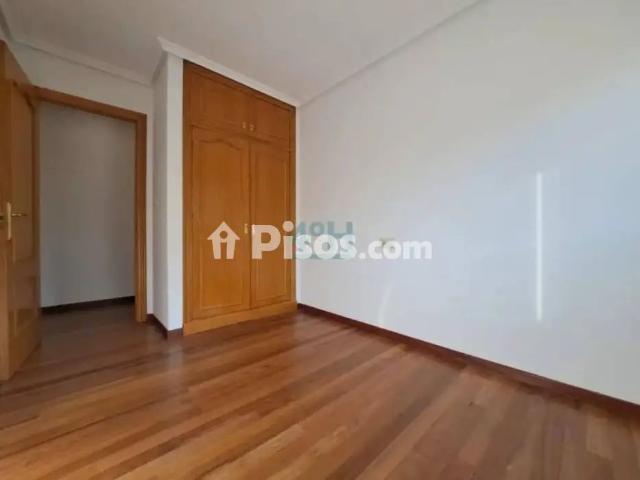 Piso en alquiler en Ourense Capital