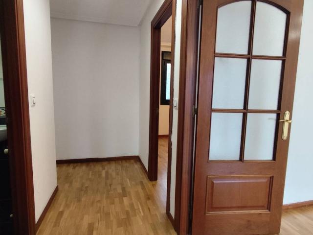 Piso en Alquiler en Oviedo