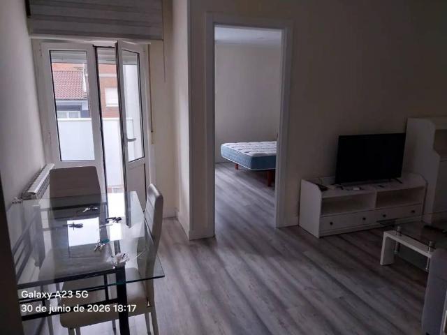 Piso en Alquiler en Oviedo