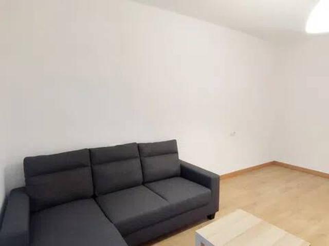 Piso en Alquiler en Oviedo