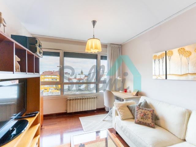Piso en alquiler en Oviedo de 56m2 REF:11586