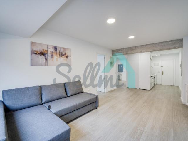 Piso en alquiler en Oviedo de 67m2 REF:80481