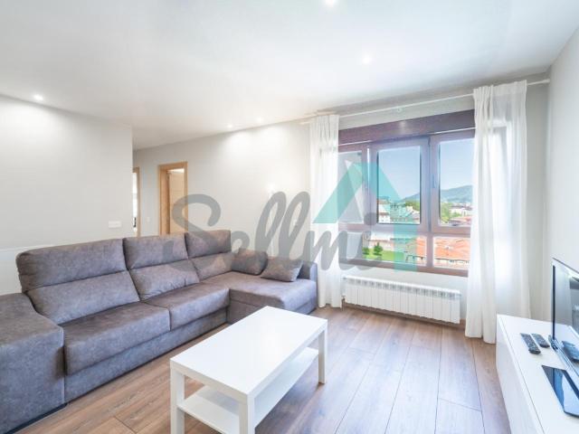 Piso en alquiler en Oviedo de 80m2 REF:14044