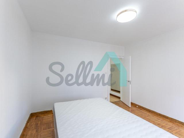 Piso en alquiler en Oviedo de 82 m2 REF:130103