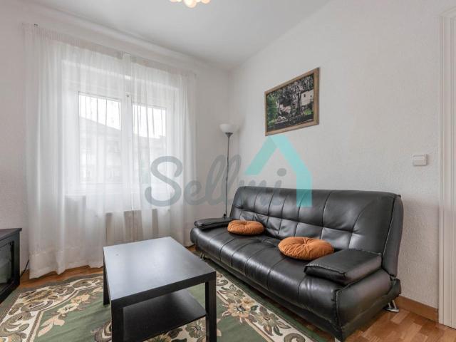 Piso en alquiler en Oviedo de 87m2 REF:17541