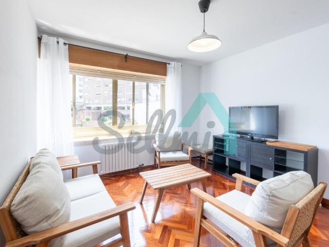 Piso en alquiler en Oviedo de 85m2 REF:70182