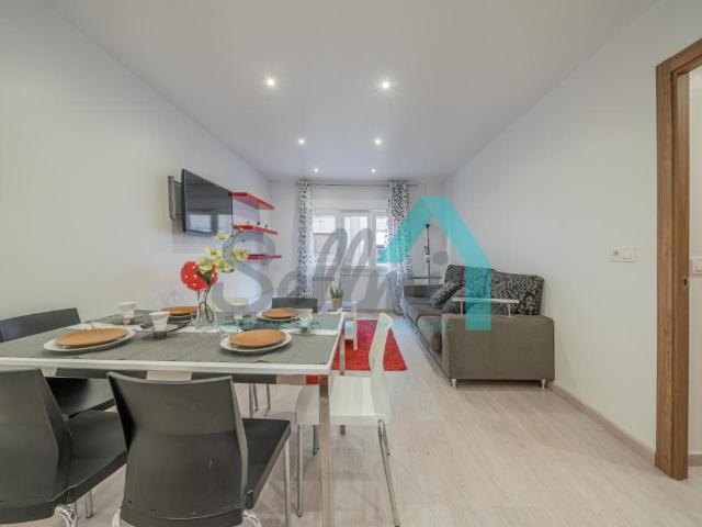 Piso en alquiler en Oviedo de 90m2 REF:17960