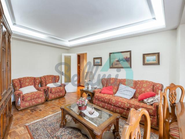Piso en alquiler en Oviedo de 92m2 REF:130085