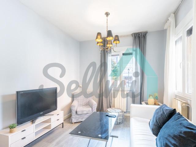Piso en alquiler en Oviedo de 102 m2 REF:11600