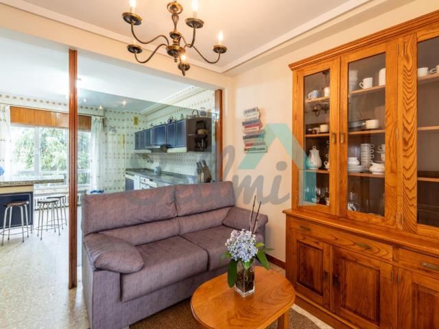 Piso en alquiler en Oviedo de 122m2 REF:10394