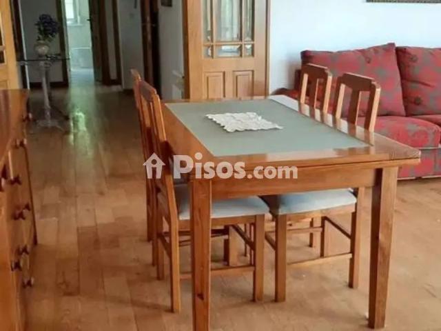 Piso en alquiler en Oleiros