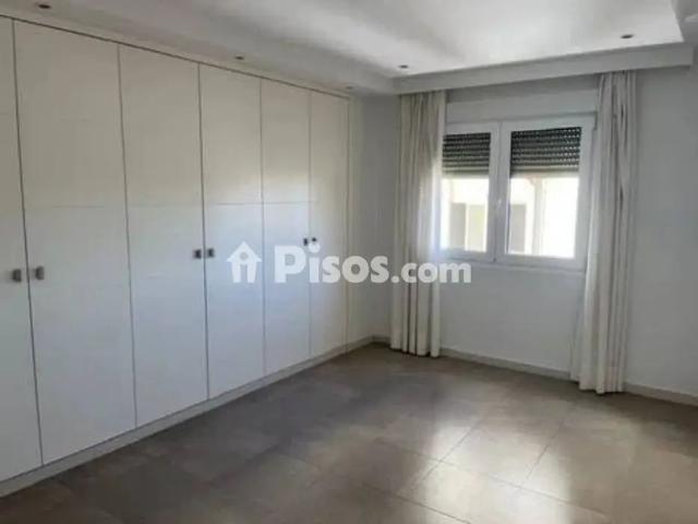 Piso en alquiler en Oliveros Altamira Barrio Alto