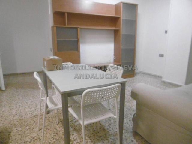 Piso en alquiler en Oliveros Altamira Barrio Alto