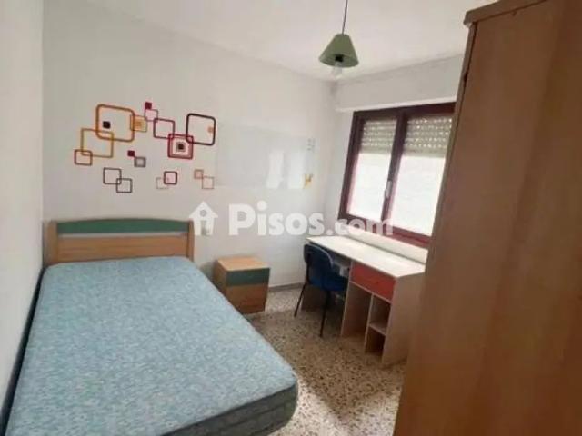 Piso en alquiler en Oliveros Altamira Barrio Alto
