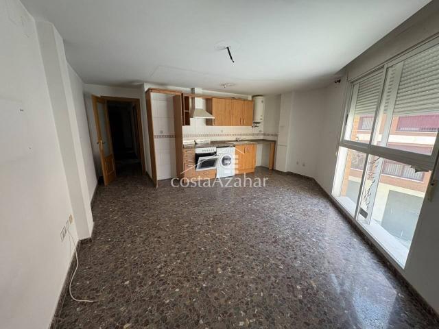 Piso en alquiler en Onda, cómodo y bien ubicado