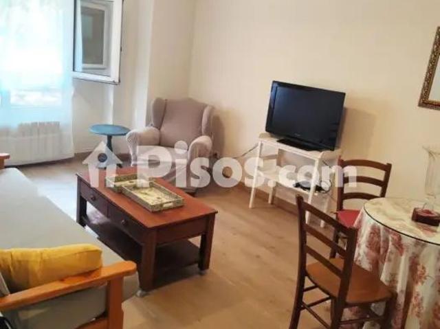 Piso en alquiler en Avda. Castilla