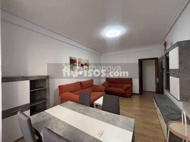 Piso en alquiler en Avda. La Paz