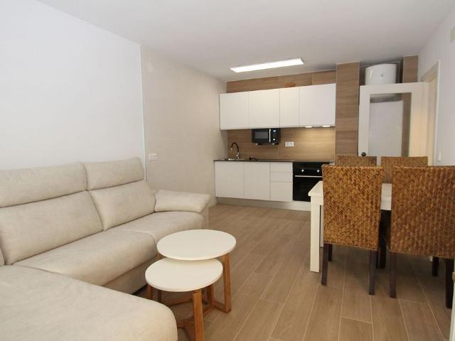 Piso en alquiler en avenida Costa Iberia, Mont Roig del Camp, de 47 m² 1 habitación por 850