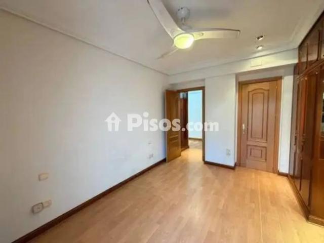 Piso en alquiler en Avenida Donostiarra
