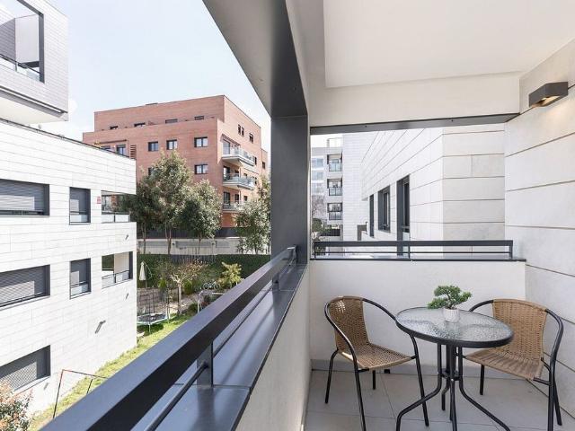 Piso en alquiler en avenida De Can Bellet, Sant Cugat del Vallès, de 88 m² 2 habitaciones por 1.431