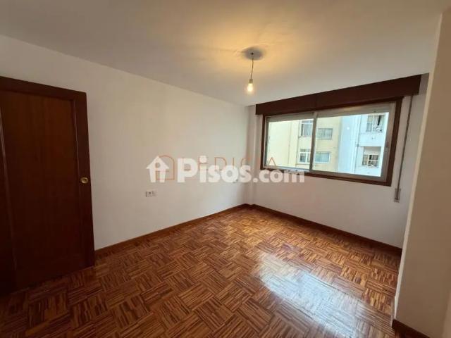 Piso en alquiler en Avenida de Castelao, cerca de Avenida de la Florida