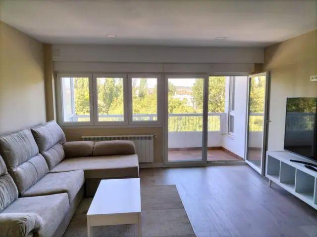 Piso en alquiler en Avenida de Castilla