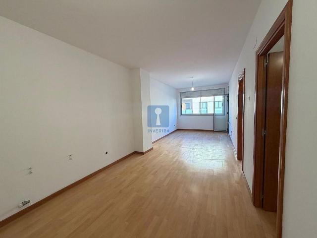 Piso en alquiler en avenida De Barcelona, Molins de Rei, de 92 m² 3 habitaciones por 1.055