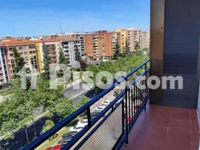 Piso en alquiler en Avenida de Damián Téllez Lafuente