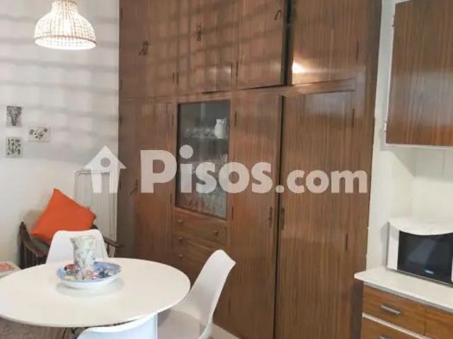 Piso en alquiler en Avenida de Esteiro, 18