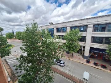Plaza de Neptuno - Aire acondicionado, Ascensor