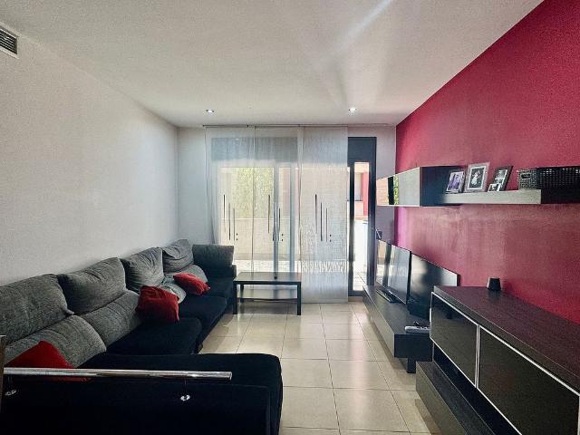 Piso en alquiler en avenida De Fenals, Lloret de Mar, de 90 m² 3 habitaciones por 1.500
