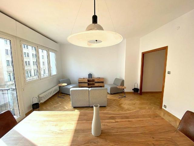 Piso en alquiler en avenida De Francesc Cambó, Barcelona, de 130 m² 4 habitaciones por 2.700